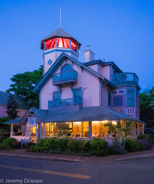 The Oak Bluffs Inn