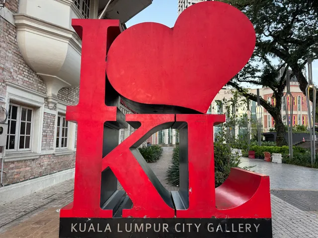 I Love KL Statue