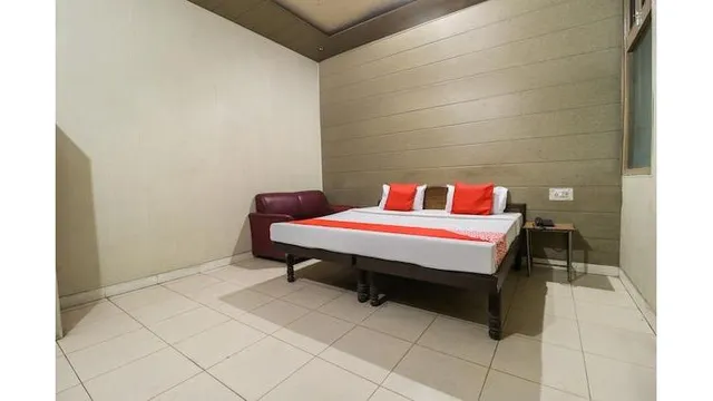 OYO Hotel Mukat