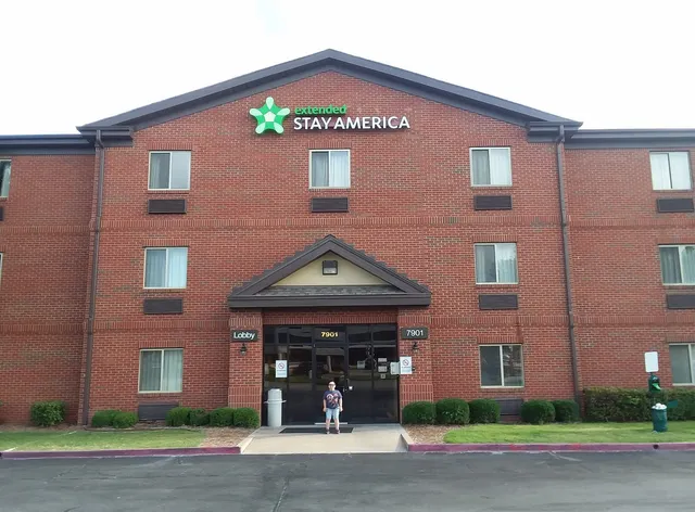 Extended Stay America Suites- Tulsa - Midtown