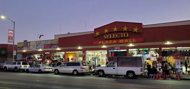 Selecto Plaza Mall