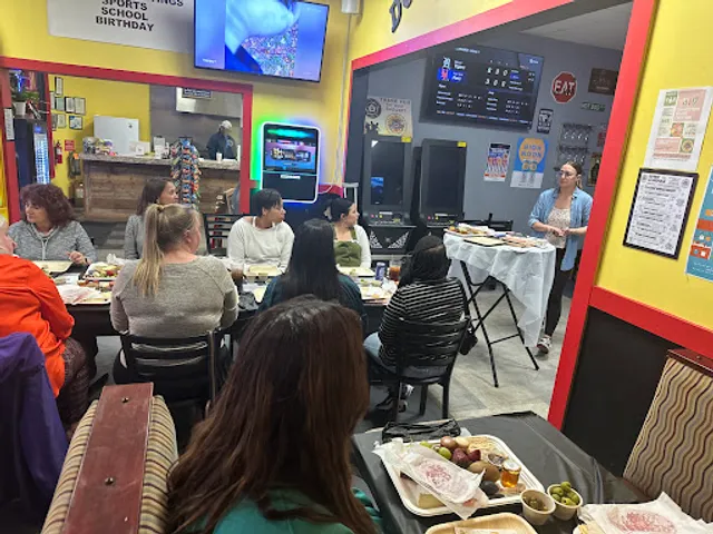 Famous Uncle Al's Dog House