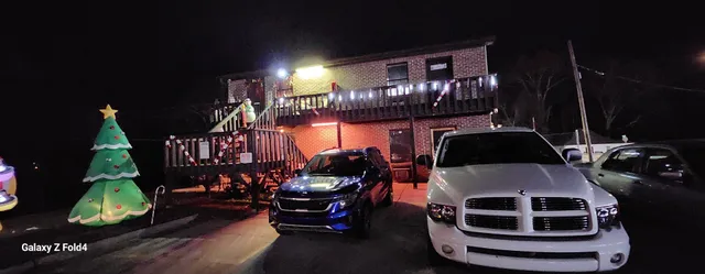 The Guest house apartments in cobb