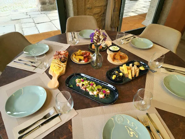 Porta Oito Petiscos & Bar