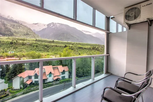 Manali Valley Resort