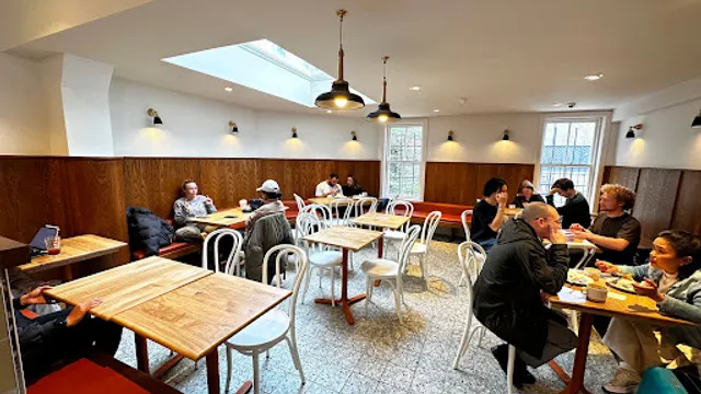 GAIL's Bakery Clifton Road