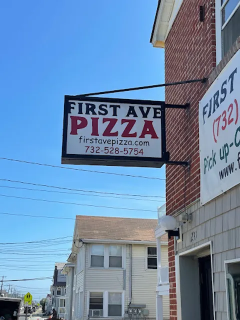 First Ave Pizza