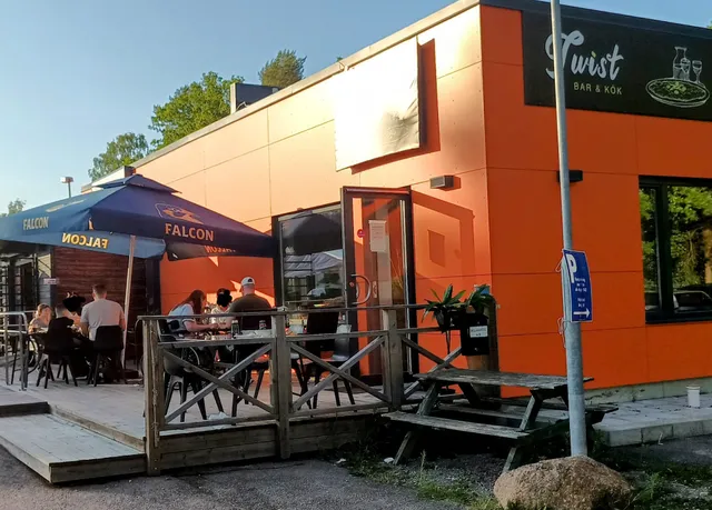 Twist Bar & kök