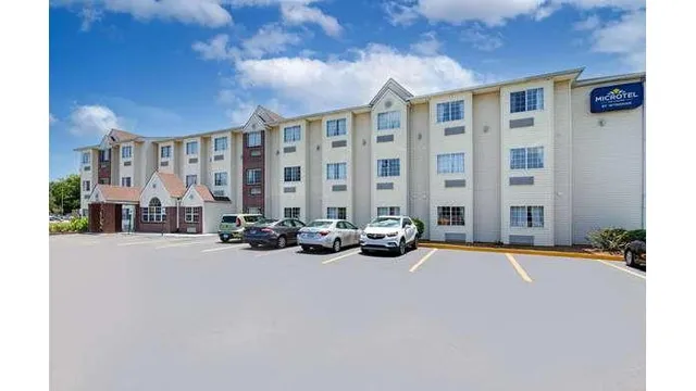 Microtel Inn & Suites by Wyndham Cordova/Memphis/By Wolfchas