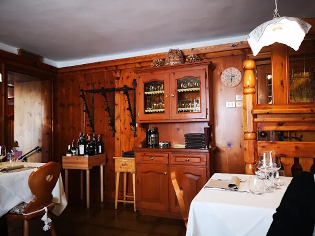 Restaurant Lake Scin