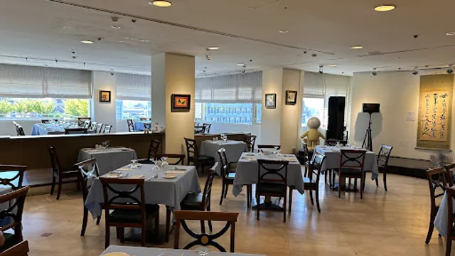 Butchart Gardens French