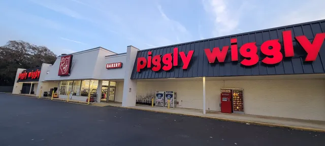 Royal Oaks Shopping Center