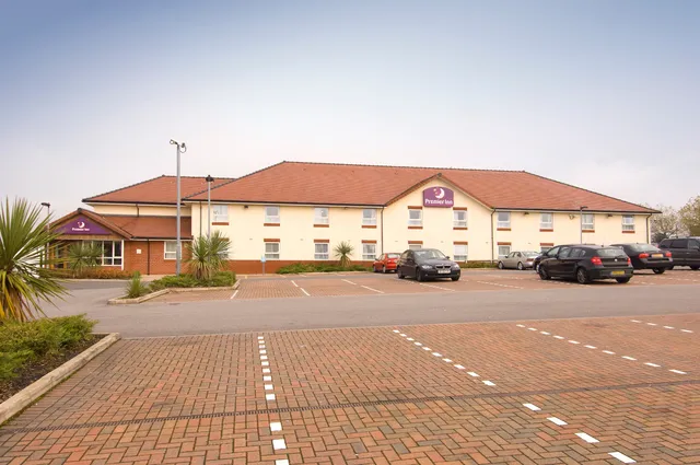 Premier Inn Oldham Central hotel