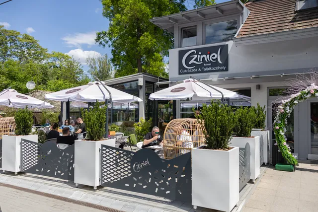 Cziniel confectionery