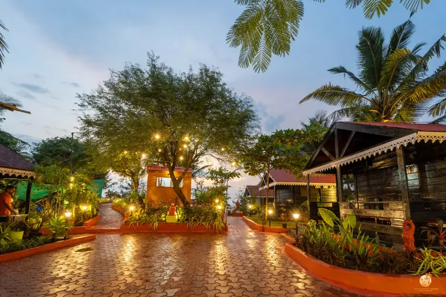 Timber Tide Beach Cottages