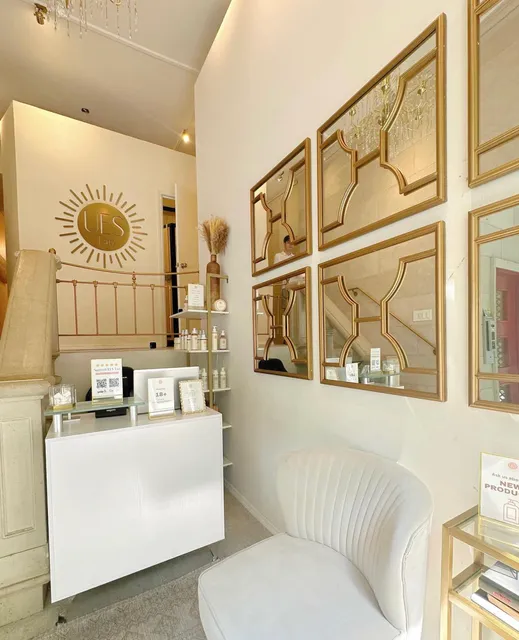 Upper East Side Tan - UV & Spray Tanning