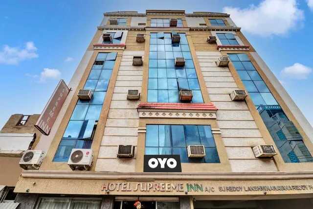 OYO Flagship Hotel Supreeme Inn