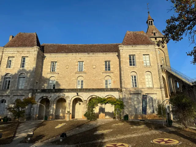 Welcome Center Notre Dame - Le Relais du Pelerin
