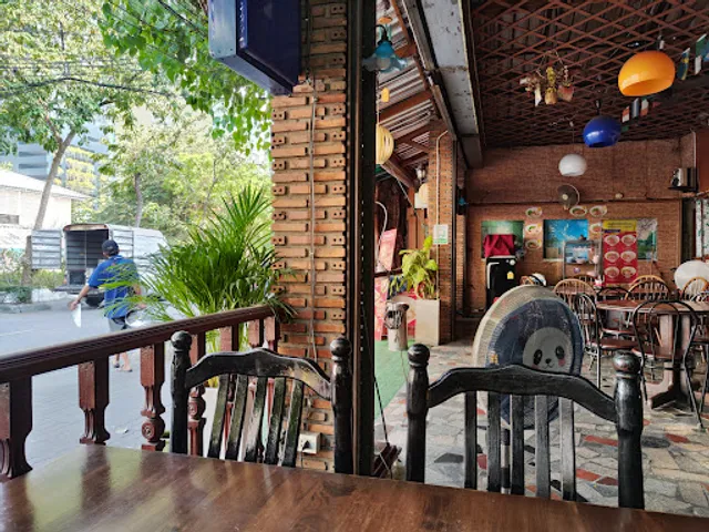 Beer Garden Sukhumvit 19