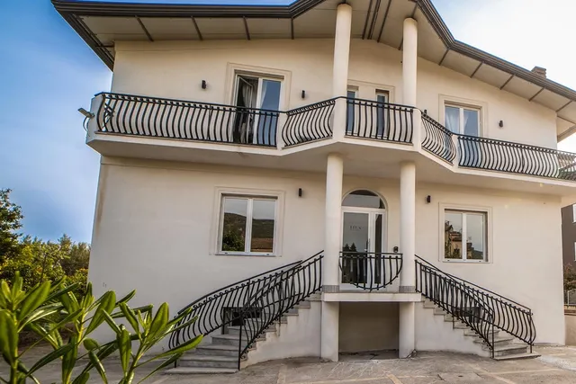 Habitat Luxury Suites