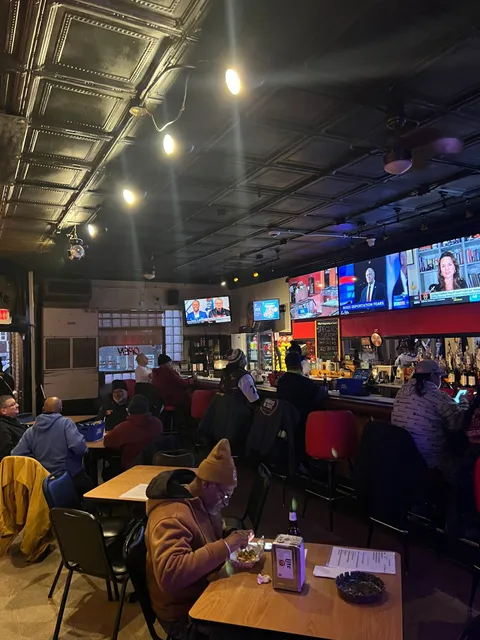 Tunas Tap sports Bar