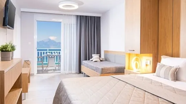 HOTEL AGNI ON THE BEACH