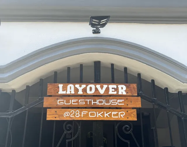 LAYOVER Guesthouse