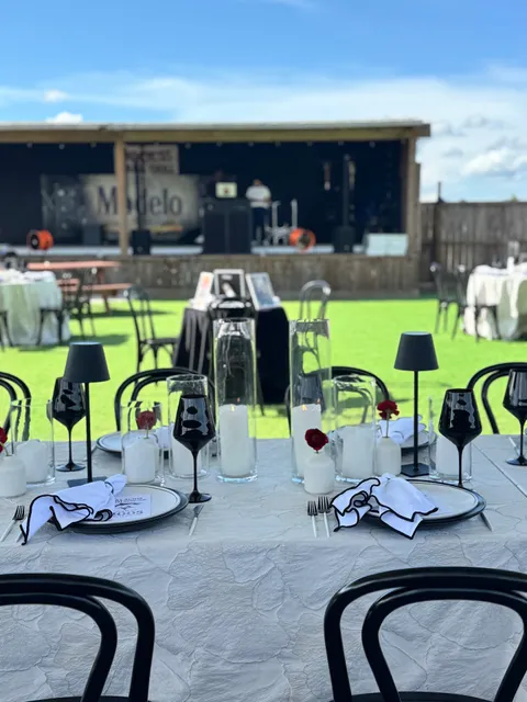 Dock 35 Sports Bar & Grill