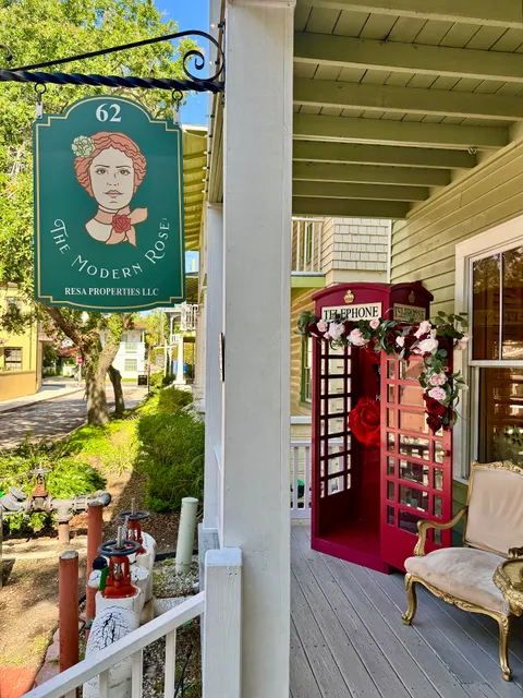 The Modern Rose St. Augustine