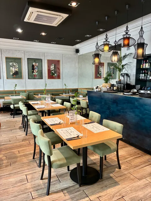 WHY THAI Food&Wine Warszawa