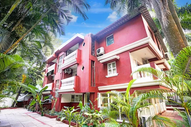 Collection O Holiday Street Calangute Formerly Shruti Resort