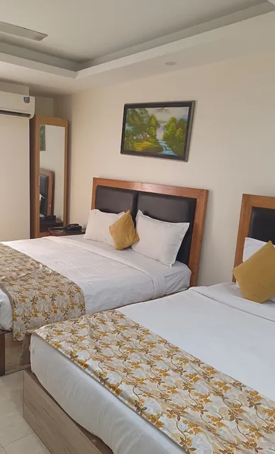 Hotel Royal Residency Near Delhi Airport