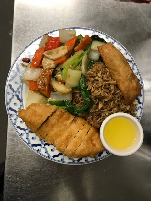 Happy Palace Chinese And Canadian Restaurant