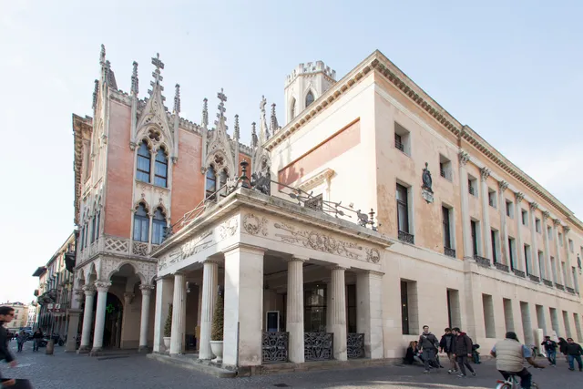 Erik Langer Pedrocchi Suites