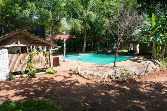 Comba Bush Beach Hotel