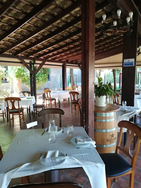 Restaurante El Cañal Los Almillas