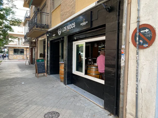 Los Nidos Tasty Food