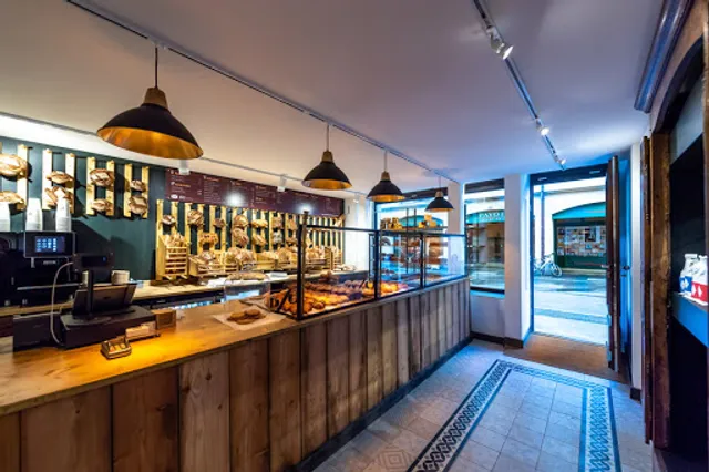 Boulangerie Bread Store