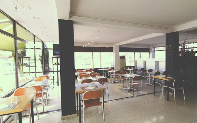 L'Hostal Restaurant - CTW Services