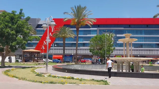 سوق السمك القديم