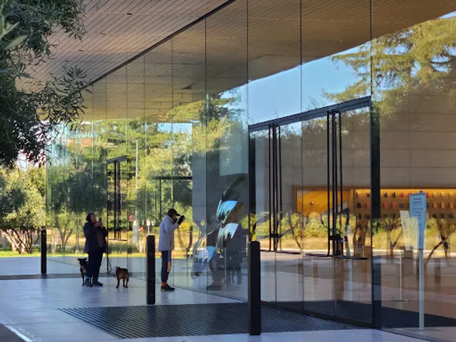 Tantau Reception Center | Apple Park