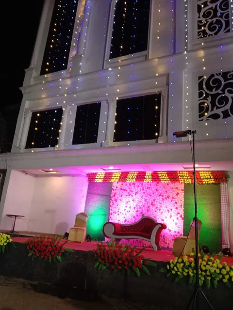 OYO Flagship Hotel Steel City