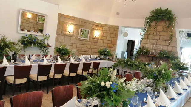 Restauracja Dworek Parkowy