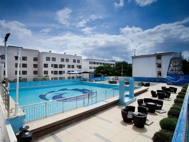 Mingfeng International Hotel