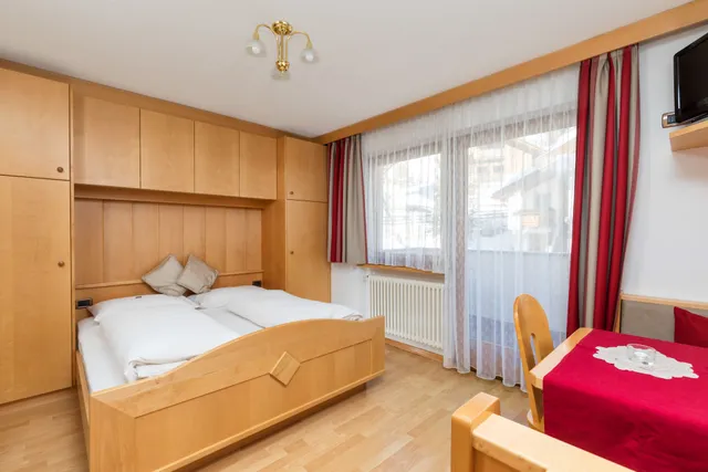 Ciasa Puntin Apartments