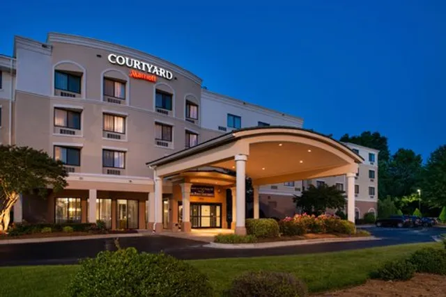 Courtyard by Marriott High Point