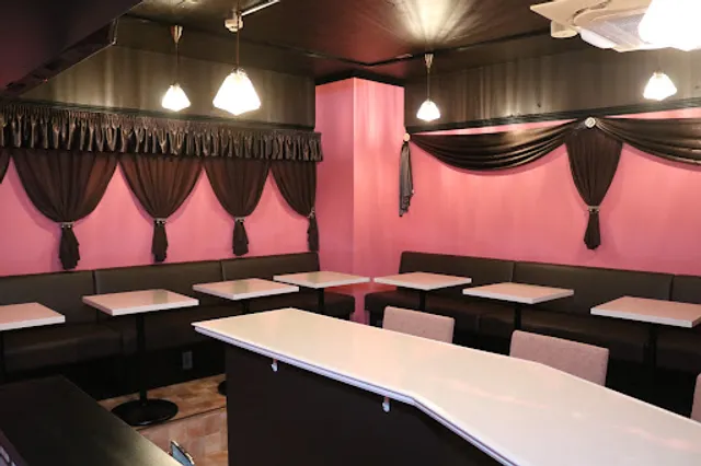 MAID CAFE “Dear My Doll” Osaka Nipponbashi