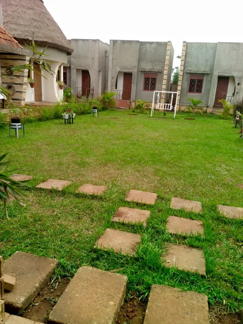 Nnalubaale Resort Cottages