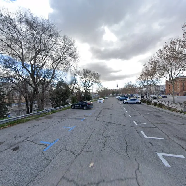 Aparcamiento al aire libre Puente de Ventas / Plaza de toros