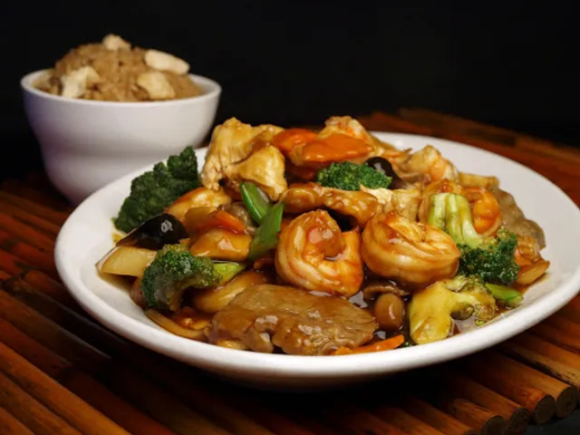 D. Fong's Chinese Cuisine David Fong's Savage